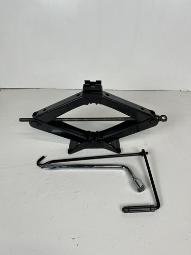 Jack assembly with - with, handle